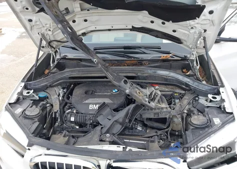 2017 BMW X1 xDrive28I из США, поврежденный, VIN WBXHT3C32H5F74525